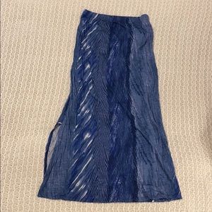 Patterned maxi skirt